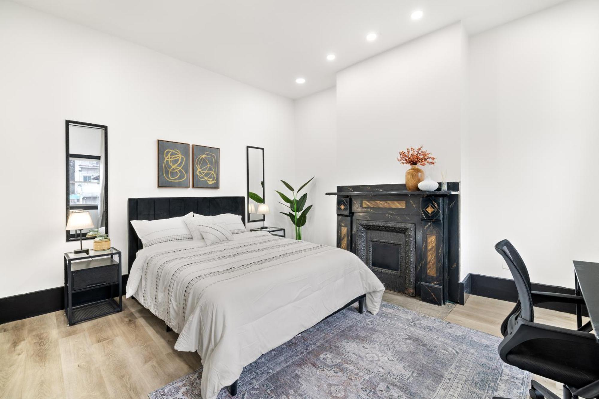 Heart Of Downtown, 5 Mins To Andy Warhol Museum, Parking Available, Private Fenced Backyard, Smart Tv, Washer And Dryer In Unit Hébergement de vacances Pittsburgh